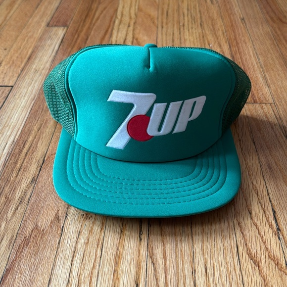 Vintage 7-Up Snapback / Trucker Style / 80s / 90s - Picture 2 of 6
